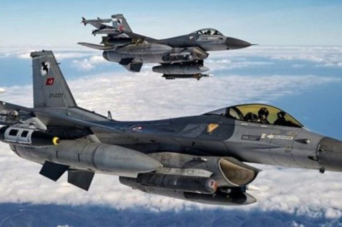 Η Άγκυρα συνεχίζει να προκαλεί: Υπερπτήσεις τουρκικών F-16 πάνω από Ανθρωποφάγους και Μακρονήσι