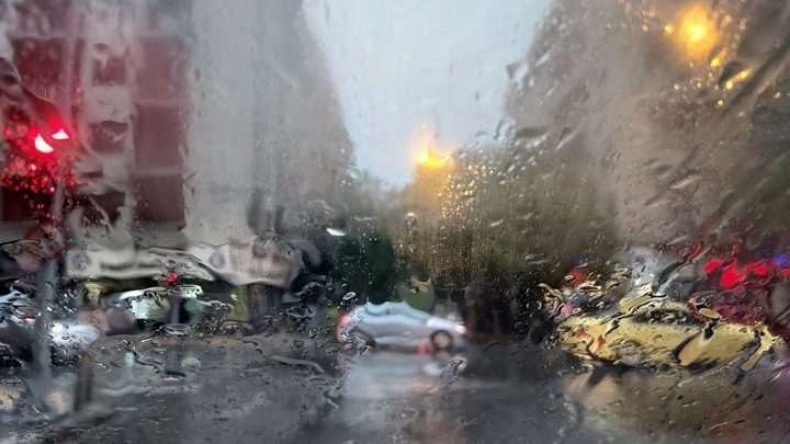 Meteo: Ισχυρές βροχές και καταιγίδες στη διάρκεια της νύχτας από την κακοκαιρία «Μπάλλος»
