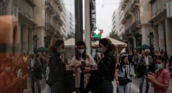 Το ενδεχόμενο νέων μέτρων για τους ανεμβολίαστους διχάζει τα κυβερνητικά στελέχη