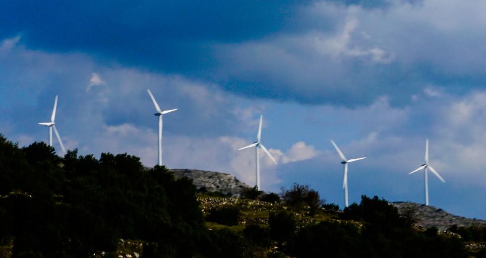Ευρωπαϊκή Ένωση: Πράσινο φως για έργα ανανεώσιμων πηγών ενέργειας σε μη διασυνδεμένα νησιά