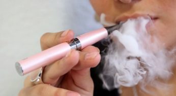 Τα ηλεκτρονικά τσιγάρα σχετίζονται με αυξημένο κίνδυνο για κάταγμα, σύμφωνα με μελέτη