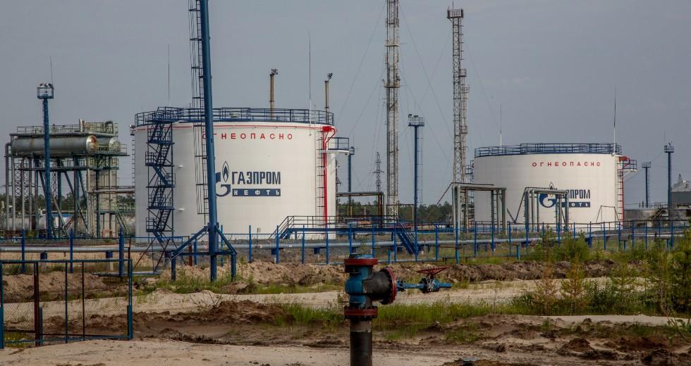 Οι Ρώσοι «βομβαρδίζουν» την Ευρώπη με φυσικό αέριο – Πέφτει η τιμή του