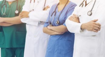 Πανδημία: Επίταξη ιδιωτών γιατρών από Παρασκευή
