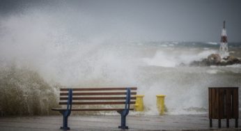 Κακοκαιρία: Μεγάλες ζημιές από ανεμοστρόβιλο στη Ζάκυνθο – «Άνοιξαν οι ουρανοί» στην Αχαΐα