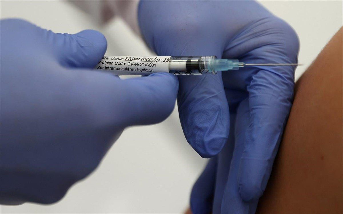 Εμβολιασμοί: Λήγει σήμερα η προθεσμία για τους άνω των 60 – Από αύριο πρόστιμα