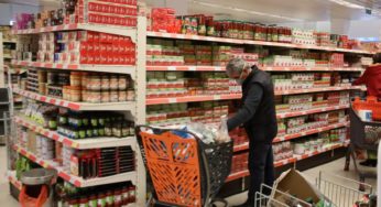 Οι τιμές των τροφίμων θα μείνουν στα ύψη, εκτιμά ο επικεφαλής οικονομολόγος της Τράπεζας της Αγγλίας