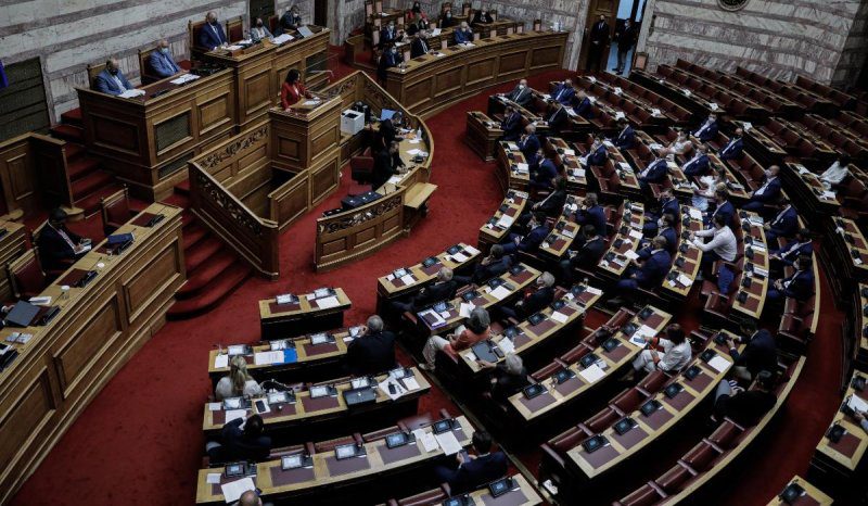 Πως ο ΣΥΡΙΖΑ θέλει να «στριμώξει» το ΚΙΝΑΛ σήμερα στη Βουλή