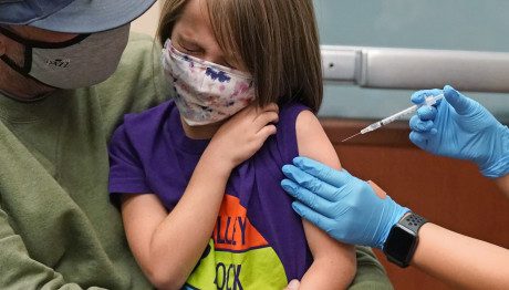 Γερμανία: Σύσταση για εμβολιασμό των παιδιών από 5 ως 11 χρόνων