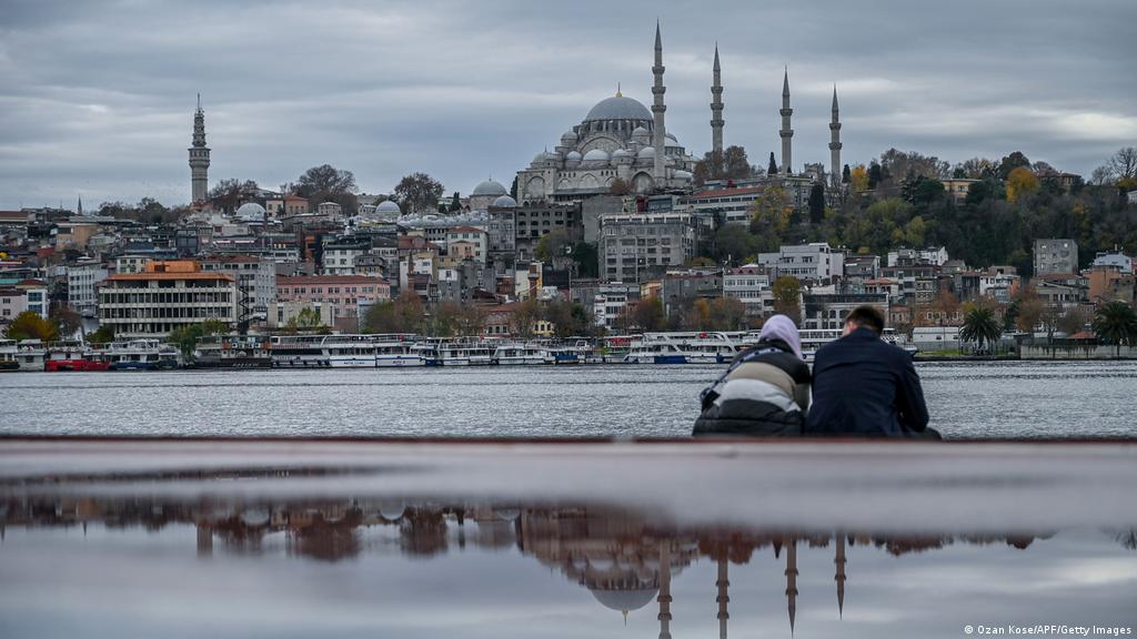 Τουρκία: 184 νεκροί – Έσπασαν το φράγμα των 30.000 τα ημερήσια κρούσματα