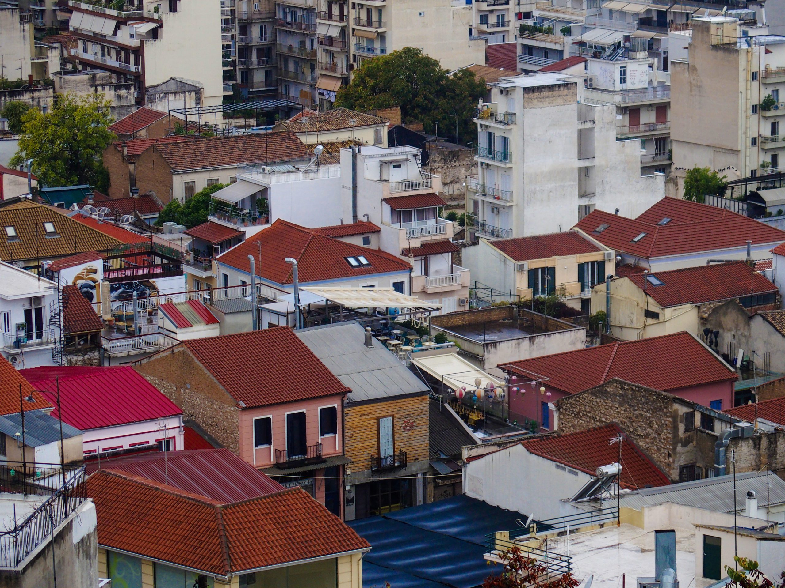 Στις 12 το μεσημέρι ανοίγει η πλατφόρμα του “Εξοικονομώ”