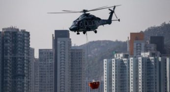 Χονγκ Κονγκ: Φωτιά στο Παγκόσμιο Κέντρο Εμπορίου με δεκάδες εγκλωβισμένους