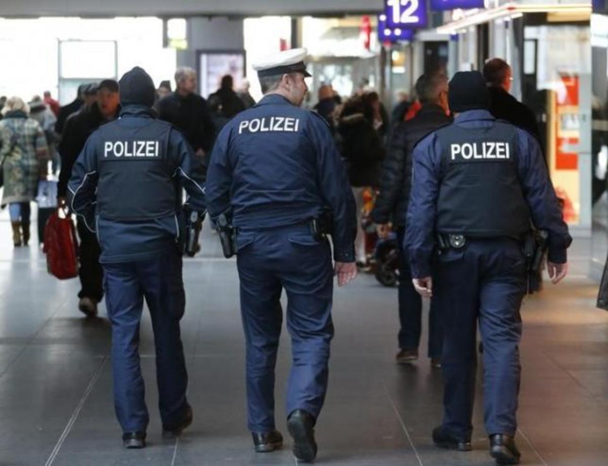 Γερμανία: Πατέρας σκότωσε τη σύζυγο και τα τρία παιδιά του και αυτοκτόνησε για ένα πλαστό πιστοποιητικό