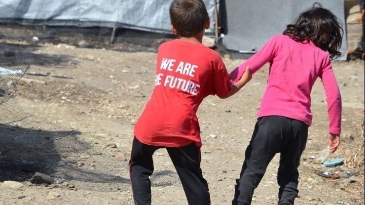 Έκθεση FRA: Η Ελλάδα έχει κάνει σημαντικά βήματα για την προστασία των ασυνόδευτων παιδιών