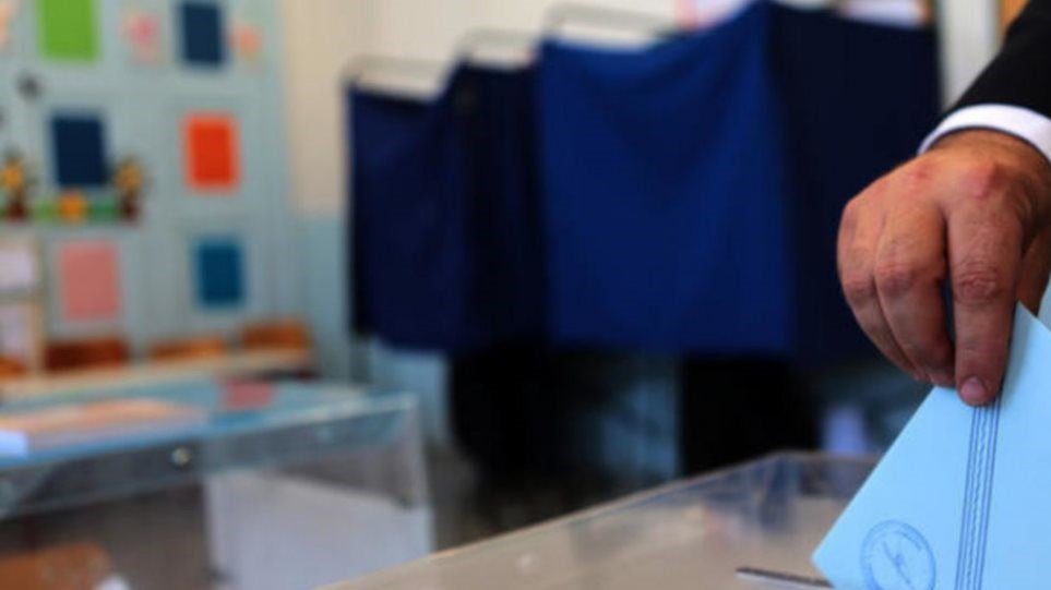 Νέα δημοσκόπηση: Η πρόθεση ψήφου και τα ποσοστά του ΚΙΝΑΛ μετά την εκλογή Ανδρουλάκη