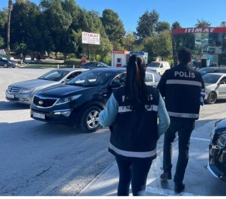 Κατεχόμενα: Συνελήφθη Έλληνοκύπριος – Επιχείρησε να κρεμάσει σημαία σε μνημείο του Κεμάλ