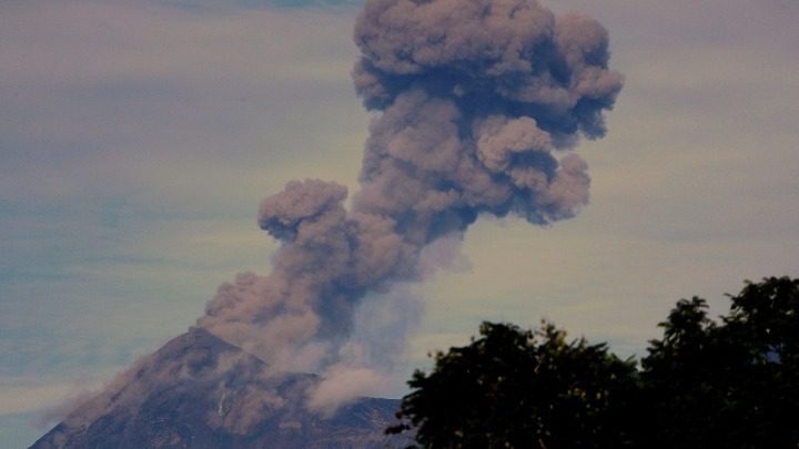 Ηφαίστειο Χάνγκα Τόνγκα: Κίνδυνος τοξικής βροχής μετά την έκρηξη