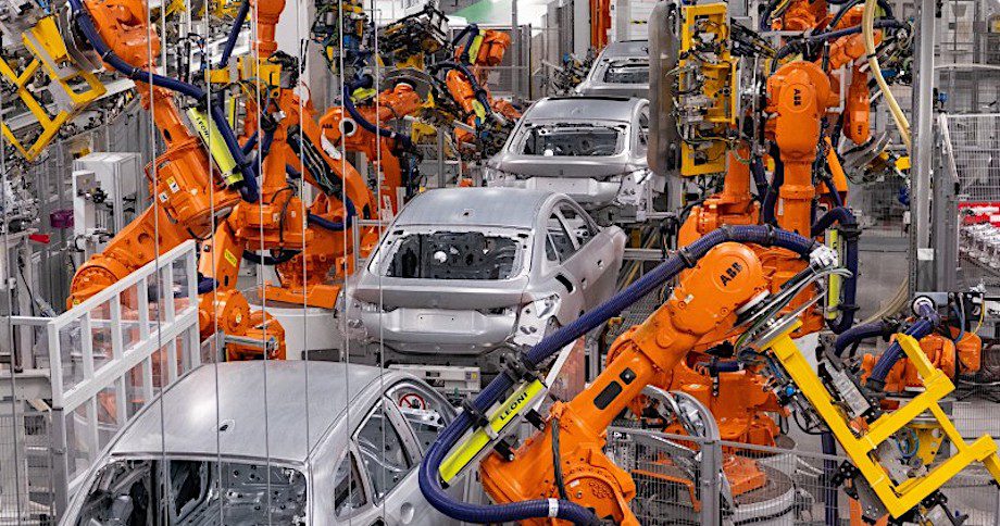 «Τα ρομπότ μας είναι φθηνότερα από Κινέζους εργάτες, φέρτε πίσω τα εργοστάσια» λέει Γερμανίδα οικονομολόγος