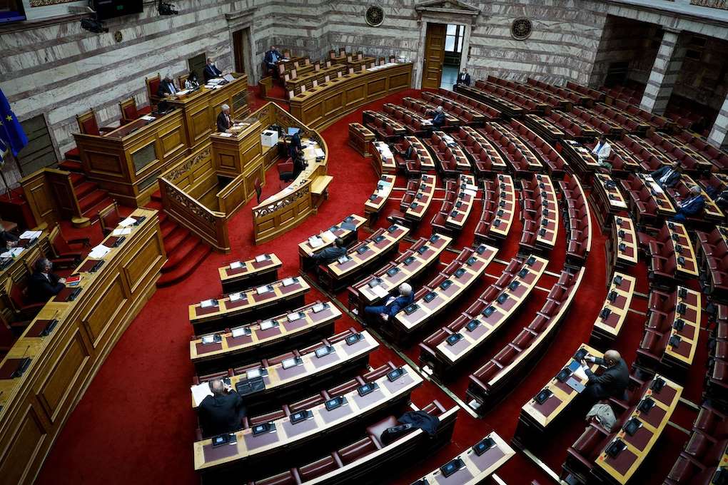 ΝΔ: Διέγραψαν τον υιό Δημοσχάκη μετά τη σύμπραξη με ΣΥΡΙΖΑ – ΚΙΝΑΛ
