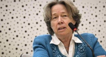 Αθηνά Λινού: Θα περάσουμε ένα τσουνάμι