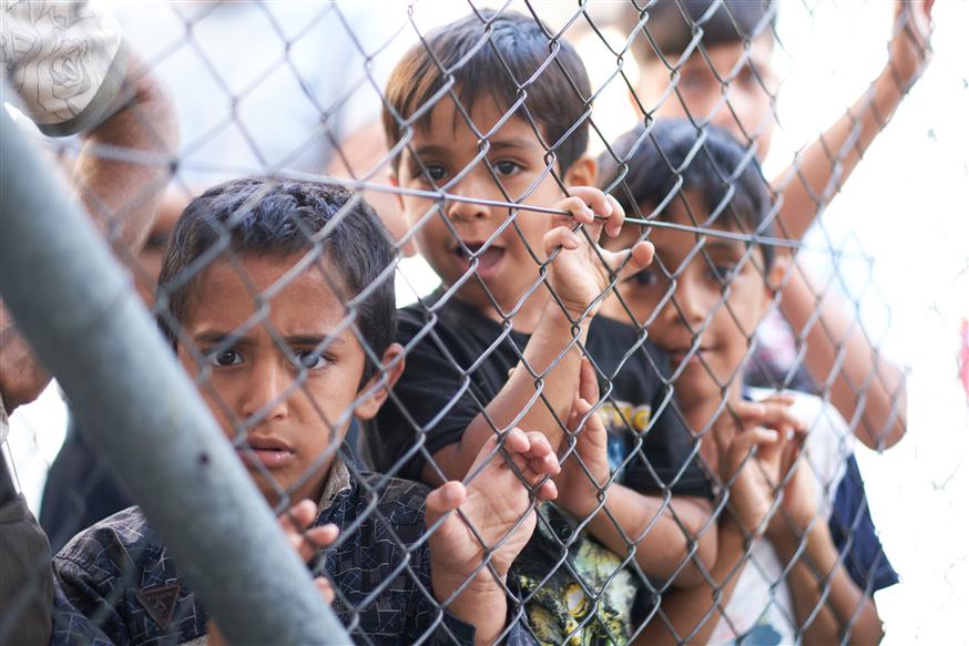 Συμβουλευτική Επιτροπή Μεταναστευτικών Υποθέσεων Ολλανδίας: Να σταματήσει η οικονομική βοήθεια για το προσφυγικό στην Ελλάδα