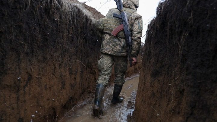 Ουκρανία: Αναφορές για 2 Ουκρανούς στρατιώτες νεκρούς στο Ντονμπάς από βομβαρδισμούς αυτονομιστών