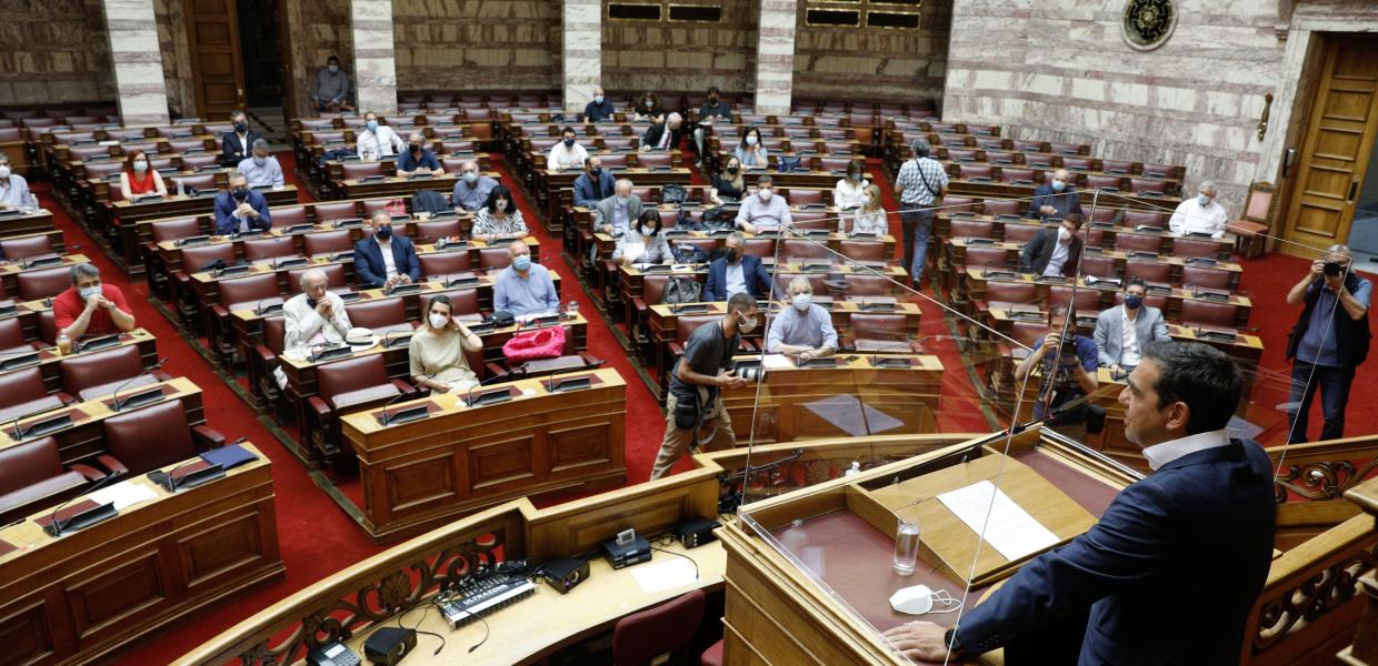 ΣΥΡΙΖΑ-ΠΣ: Ένσταση αντισυνταγματικότητας στο νομοσχέδιο Χατζηδάκη για τον ΕΦΚΑ