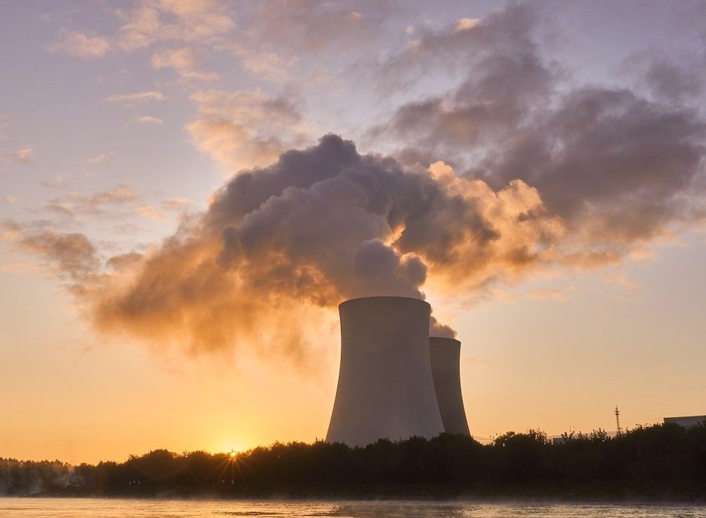 Πράσινα με τη «βούλα» της Κομισιόν η πυρηνική ενέργεια και το φυσικό αέριο
