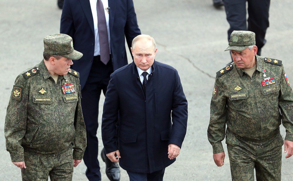 Σε «κατάσταση συναγερμού» οι ρωσικές πυρηνικές δυνάμεις με εντολή Πούτιν – Συμφώνησαν οι Ουκρανοί για συνομιλίες