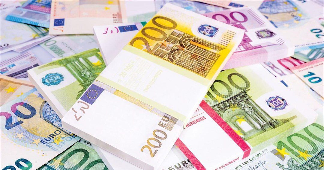«Φέσια» άνω των 2 δισ. ευρώ από το Δημόσιο τον Ιανουάριο