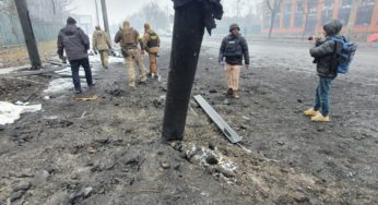 Ουκρανία: Σε ασφυκτικό κλοιό το Κίεβο – Σφοδρές επιθέσεις των Ρώσων σε Χάρκοβο και Μαριούπολη