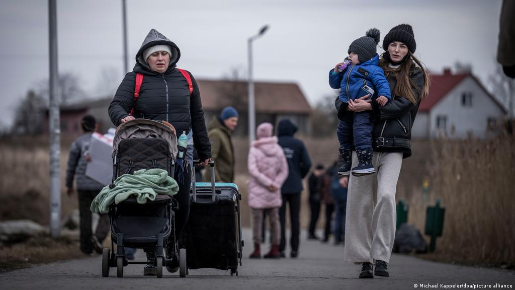 Ουκρανία: Δραματικές ώρες- Περισσότερο από μισό εκατομμύριο άνθρωποι έχουν εγκαταλείψει τις εστίες τους