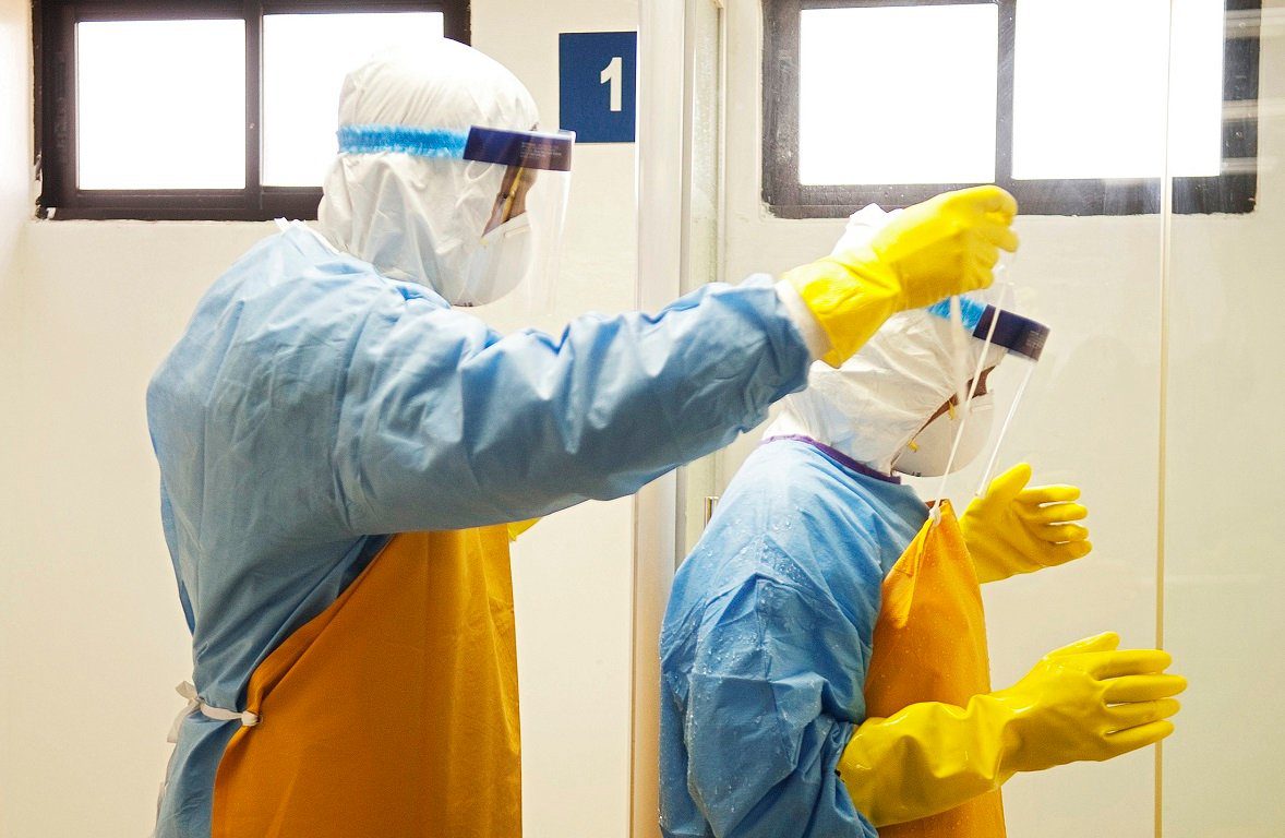 “Καμπανάκι” από τον Παγκόσμιο Οργανισμό Υγείας για την εξάπλωση του Έμπολα