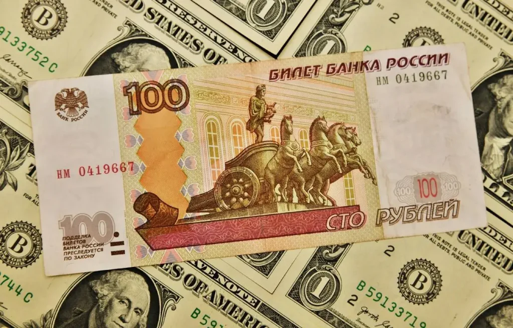 The-ruble-in-great-shape-but-the-default-lurks