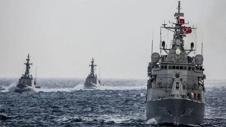 H Τουρκία πήρε αέρα μετά την αναβάθμιση των σχέσεων με ΗΠΑ και ξαναβγάζει στο Αιγαίο το στόλο της