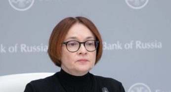 Ελβίρα Ναμπιούλινα, η τραπεζίτισσα του Πούτιν, αρχιστράτηγος του οικονομικού πολέμου με τη Δύση