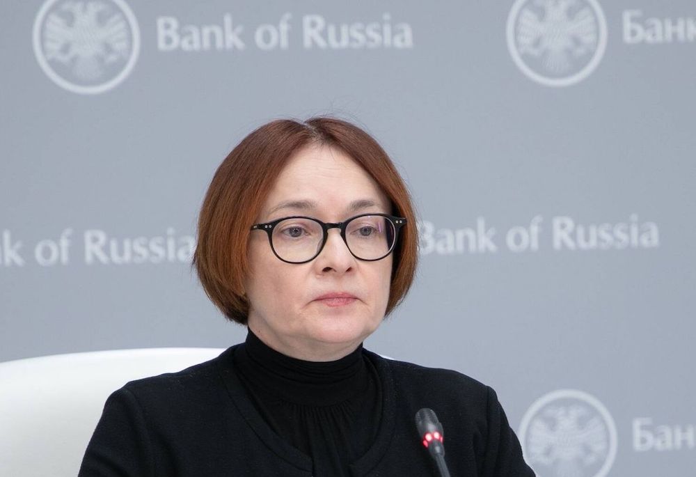Ελβίρα Ναμπιούλινα, η τραπεζίτισσα του Πούτιν, αρχιστράτηγος του οικονομικού πολέμου με τη Δύση