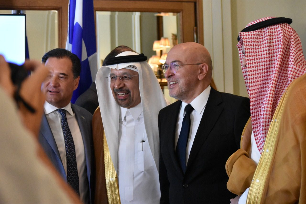 Ελλάδα-Σαουδ. Αραβία: «Έπεσαν» οι υπογραφές για 16 επιχειρηματικές συμφωνίες