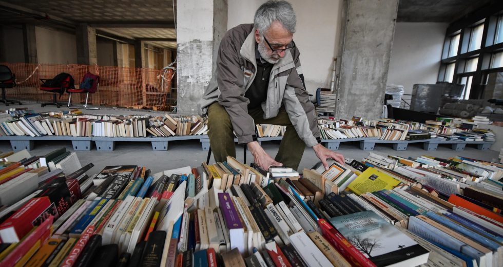 Παλαιοβιβλιοπωλείο αστέγων