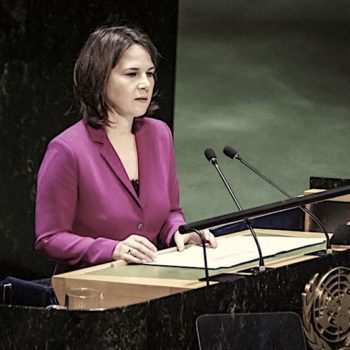 Annalena Baerbock, Bundesaussenministerin, aufgenommen bei ihrer Rede im Rahmen der Generaldebatte der Ueberpruefungsko
