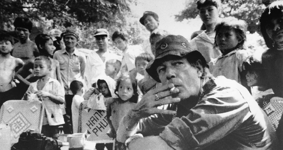 Πέθανε ο Τιμ Πέιτζ, ο θρυλικός φωτορεπόρτερ του Πολέμου του Βιετνάμ