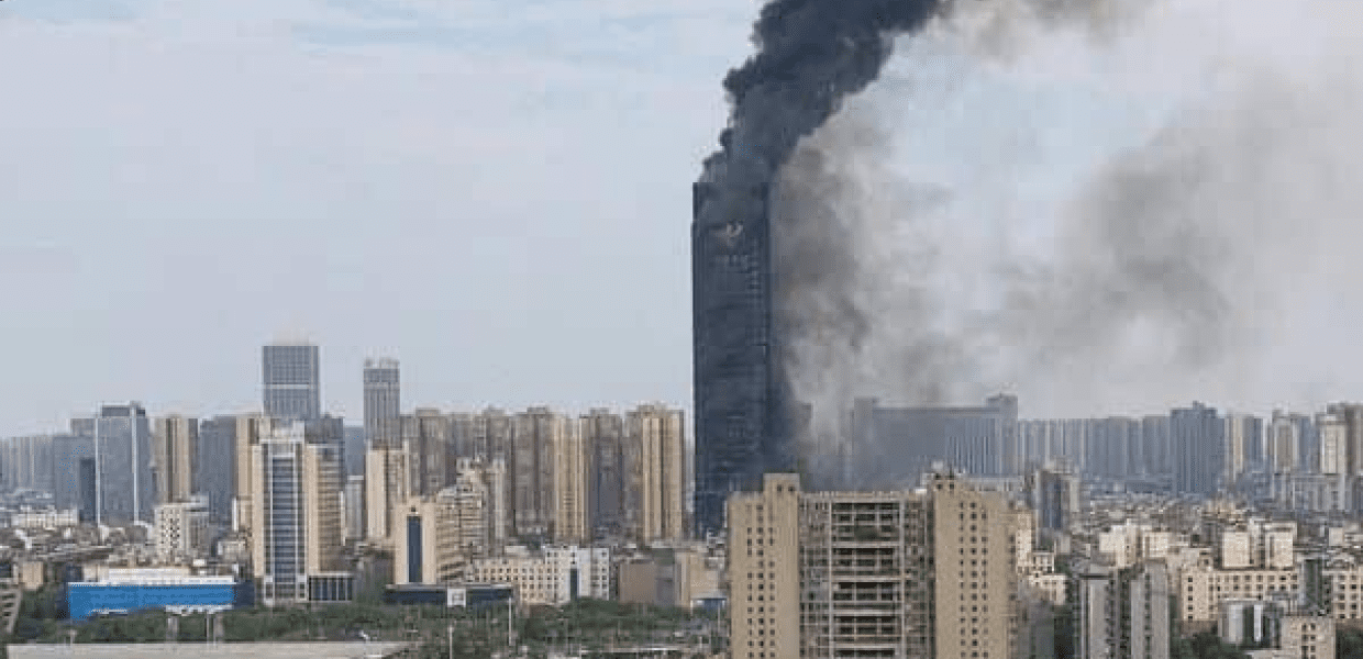 Κίνα: Μεγάλη φωτιά σε ουρανοξύστη