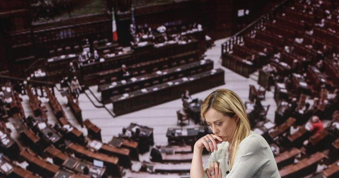 Ιταλία: «Δώρο» στη Μελόνι μετά τις εκλογές, οι χειρότερες οικονομικές προοπτικές