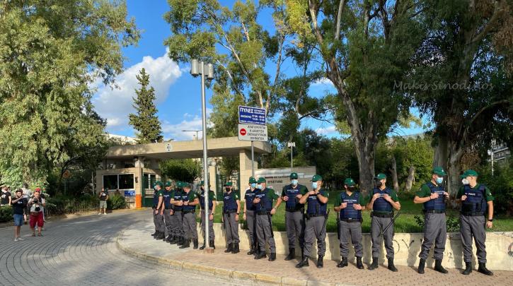 Πανεπιστημιακή αστυνομία: Έξω από το ΕΚΠΑ παρατάχθηκαν οι ΟΠΠΙ – Επί ποδός οι Φοιτητικοί Σύλλογοι