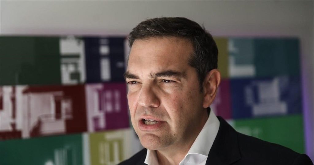 tsipras-to-teixos-berolinou-epese-alla-teixi-upsothikan-ston-sugxrono-kosmo.jpg
