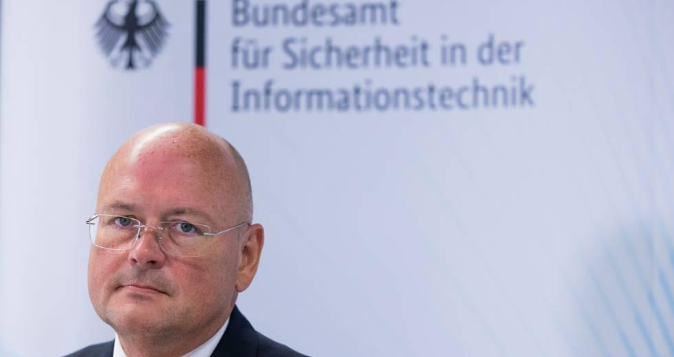 Καρατόμησαν τον Γερμανό επικεφαλής κυβερνοασφάλειας εν μέσω αναφορών για δεσμούς με τη Ρωσία