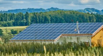 Τέσσερα επιδοτούμενα προγράμματα για φωτοβολταϊκά, θερμοσίφωνες και εξοικονόμηση ενέργειας