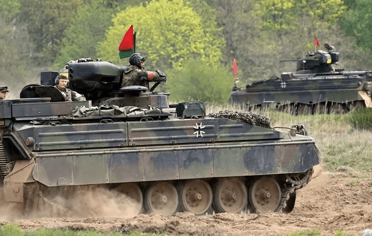 Ξεκίνησαν οι παραλαβές οχημάτων πεζικού από τη Γερμανία με αντάλλαγμα τα παλιά στην Ουκρανία