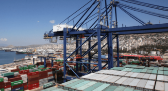 Δεμένα τα πλοία στον Πειραιά – Παμπειραϊκή απεργία σωματείων για βαρέα – ανθυγιεινά