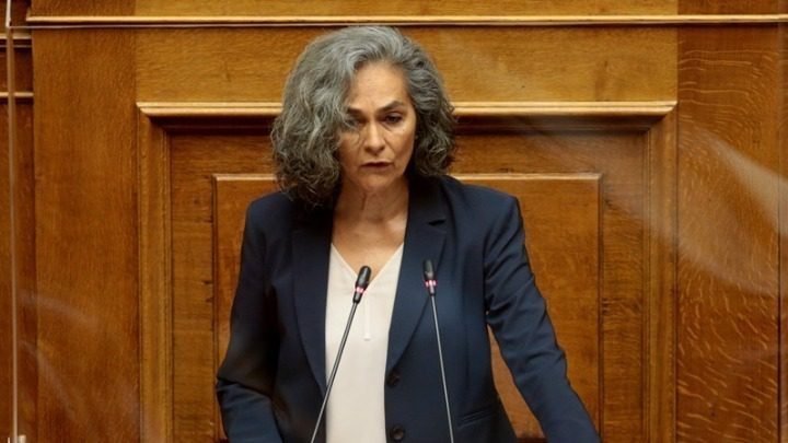 Σακοράφα: Διατεταγμένη παρωδία η Εξεταστική για υποκλοπές