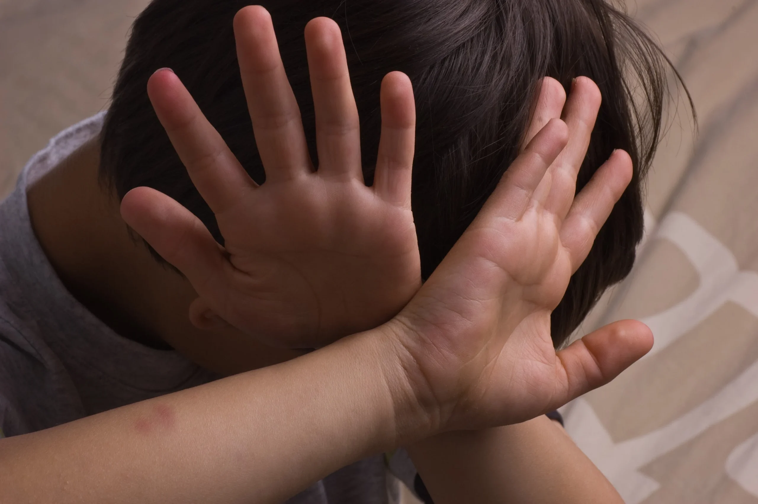 Ανατριχιαστικές αποκαλύψεις για τους βιασμούς στα Πετράλωνα: Και άλλα παιδιά θύματα των ίδιων ανθρώπων